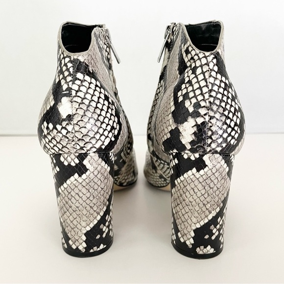 Marc Fisher Ltd Unno Bootie Women's Size 9.5M Black Snake Print Leather Zip Heel - Picture 7 of 10